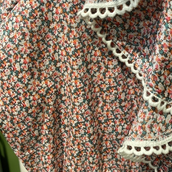dRA Clothing Gwen Dress Floral NWT - Picture 16 of 16